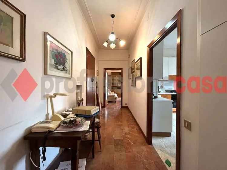 Appartamento in Vendita Colle Val dElsa 3 Camere 2 Bagni