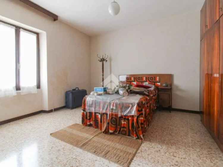 Trilocale Sabbio Chiese Via Roma: Ristrutturazione