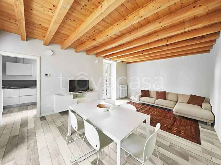 Appartamento di Lusso a Maderno Centro Storico