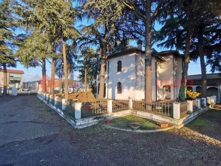 Villa Singola Cerea 306 mq Giardino Privato Tre Livelli