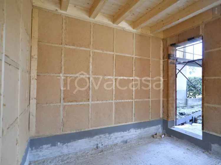 Villa Bifamiliare Manerbio: Nuova Costruzione Ecosostenibile