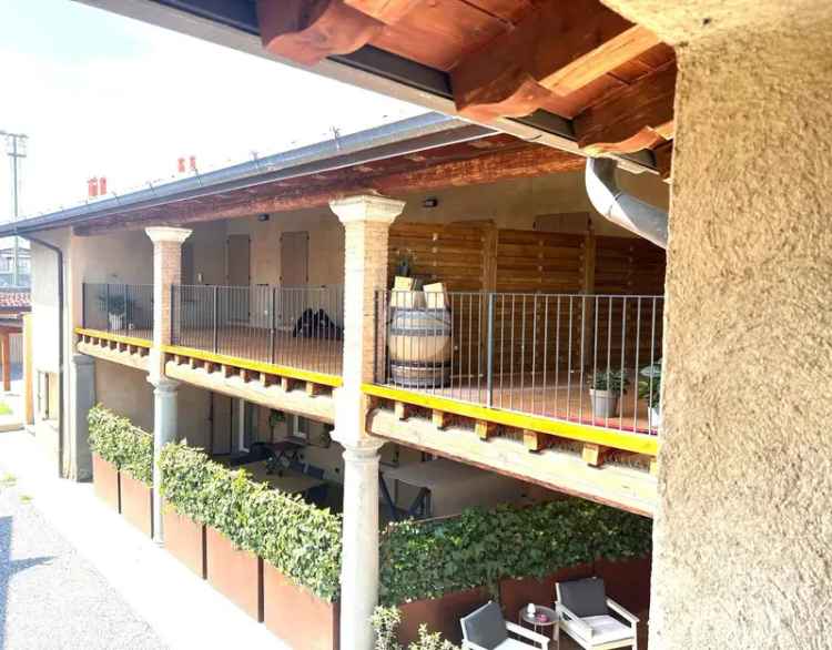 Casa di Corte Ristrutturata Cazzago San Martino