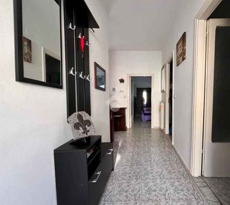 Trilocale in Vendita Farnese Centro