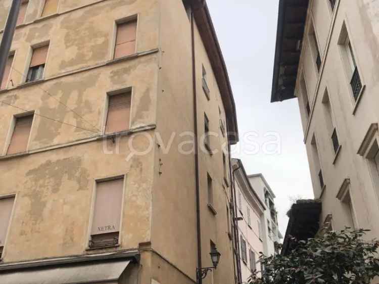 Palazzo Storico Brescia Centro 1100 mq Investimento