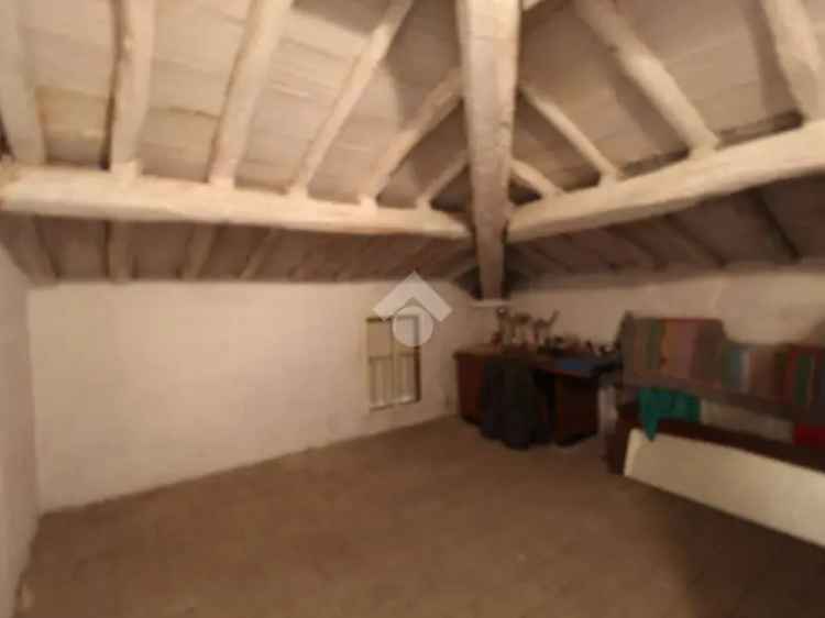 Casa Indipendente Gavasseto Due Appartamenti