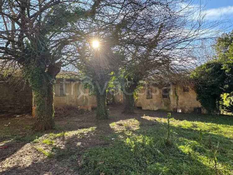 Rustico in Vendita a Brescia Mompiano 1130 mq con Terreno