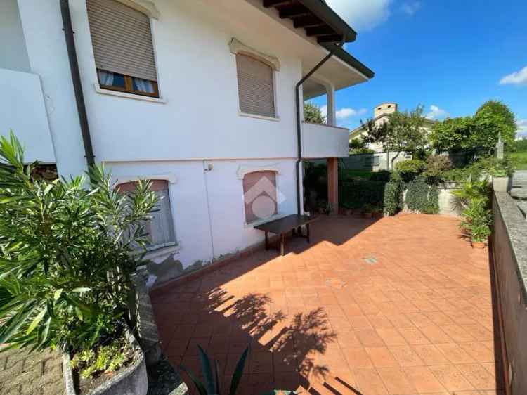 Porzione Bifamiliare Arconate Giardino 750mq