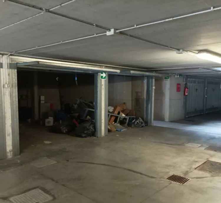 Villa con Giardino Garage e Cantina
