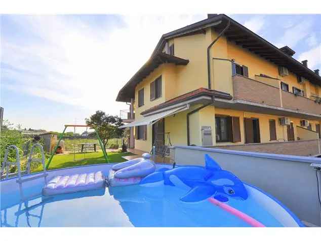 Trilocale con Giardino e Box Doppio Arconate