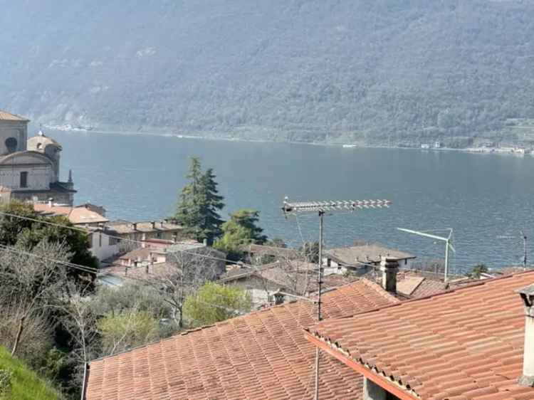 Rustico con Terreno Edificabile Vista Lago Sale Marasino