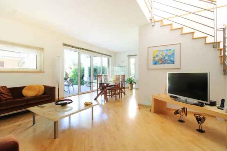 Villa Indipendente con Giardino e Terrazza