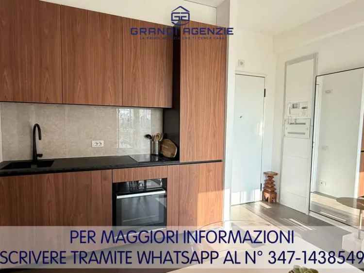 Bilocale Arredato Parma Zona Pasubio - Domotica e Finiture di Pregio