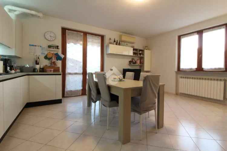 Trilocale in Vendita a Chieve vicino a Milano