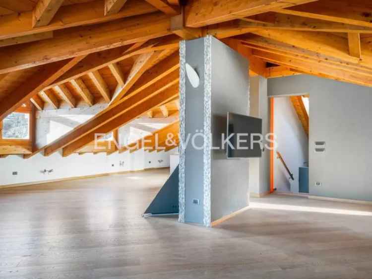 Attico di Lusso Ponte di Legno Vista Sci