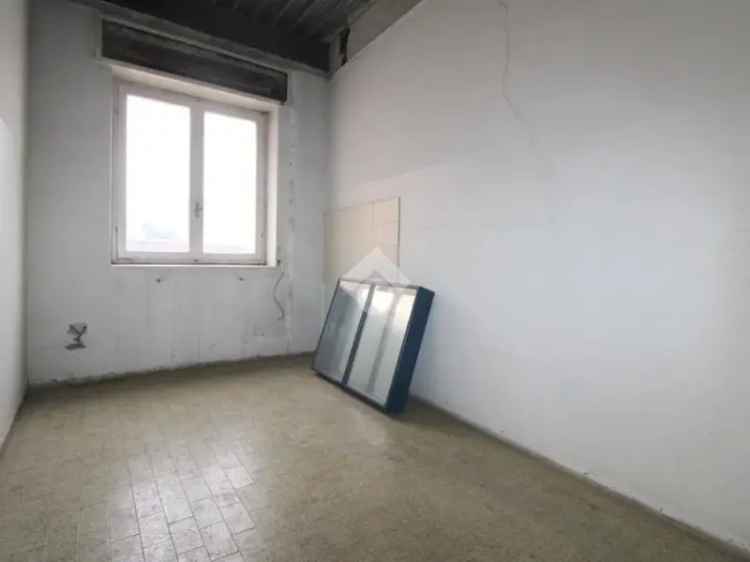 Casa indipendente da ristrutturare a Borgosatollo