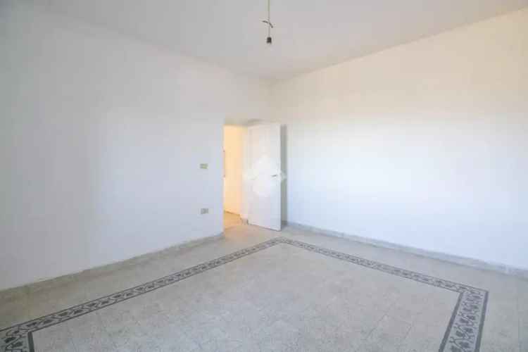 Quadrilocale con Terrazzo a Rieti