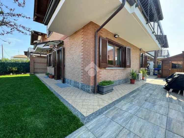 Villa Indipendente Carmagnola Tuninetti Giardino