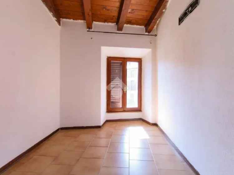 Casa Indipendente Gavardo Centro 3 Livelli Da Ristrutturare