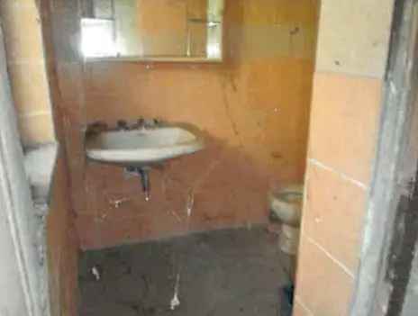 Casa singola 3 livelli con rustico