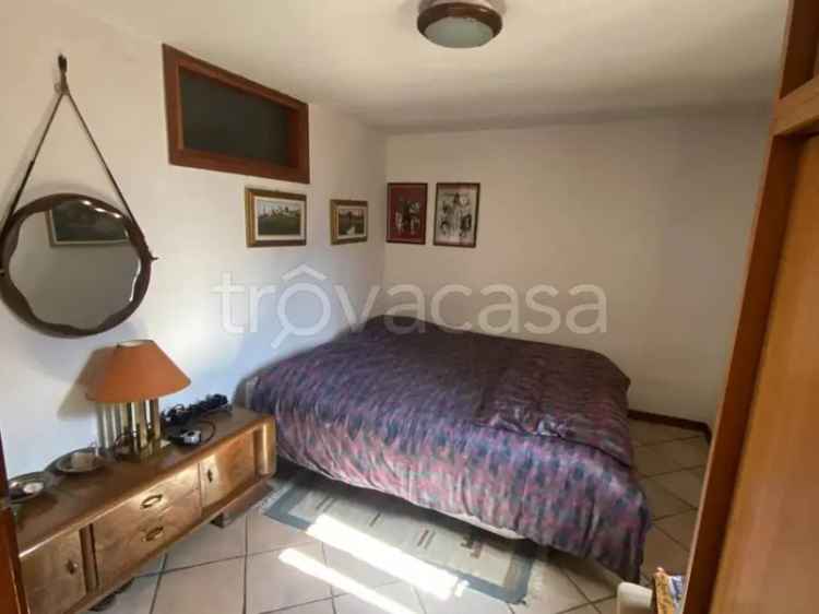 Casa in Vendita Malonno Centro Storico Tre Piani