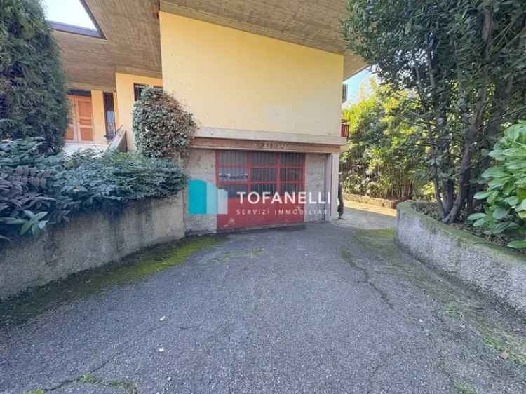Villa singola a Cellatica con giardino - 360 mq
