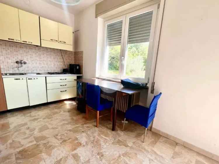 Villa in Vendita Ome 3 Livelli Giardino Box Triplo
