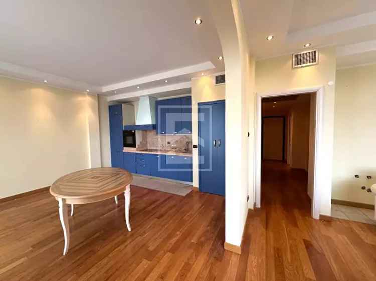 Appartamento Trilocale con Piscina a Toscolano Maderno