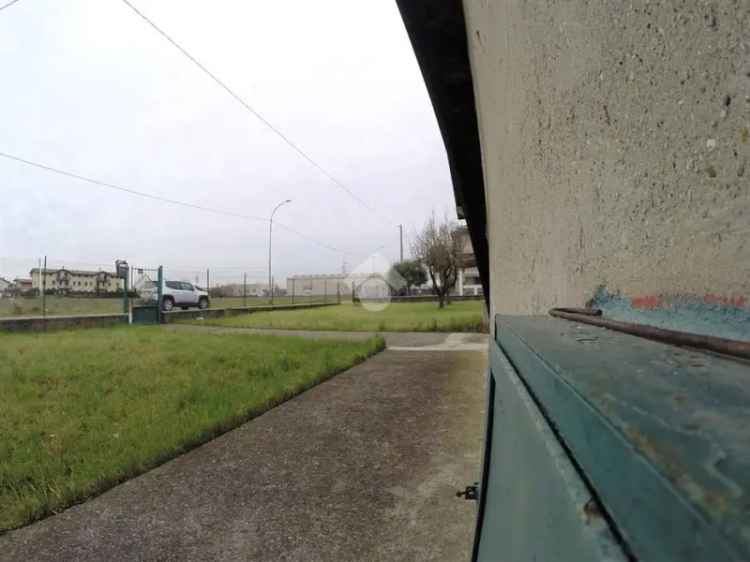 Rustico in Vendita Dalmine 80mq con Terreno 600mq