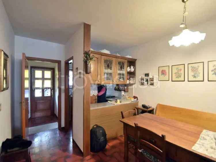 Casa Indipendente in vendita a Santo Stefano d'Aveto via Rocca d'Aveto