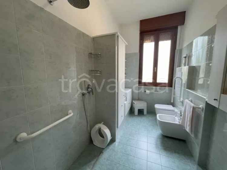 Villa Bifamiliare Chiari - Due Unita' Indipendenti - Giardino