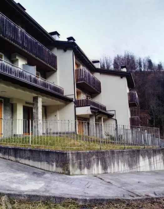 Monolocale con Portico e Giardino