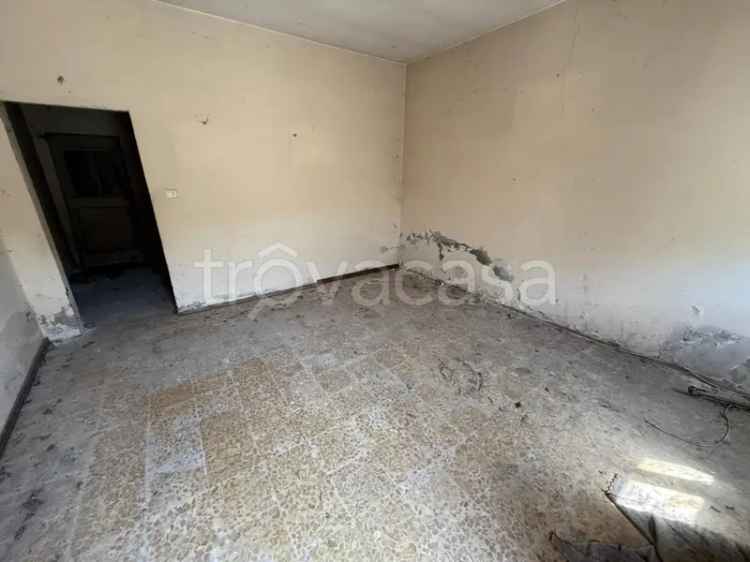 Casa Indipendente Montichiari da Ristrutturare con Terreno