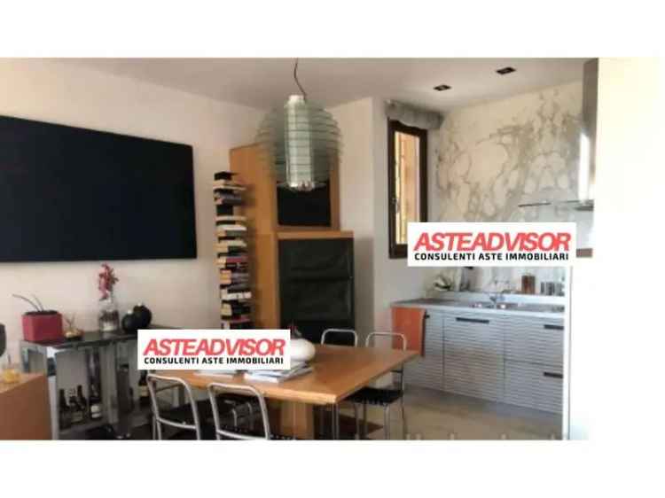 Villa con Vista Lago a Manerba del Garda