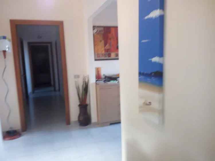 Ampio Appartamento 3 Camere Taranto